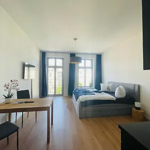 https://innenstadt-refugium-in-ruhiger-wasserlagebalkon.bestleipzighotels.com