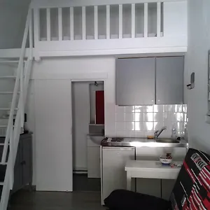 https://le-mas-du-vieux-chene.fr-provencehotel.com